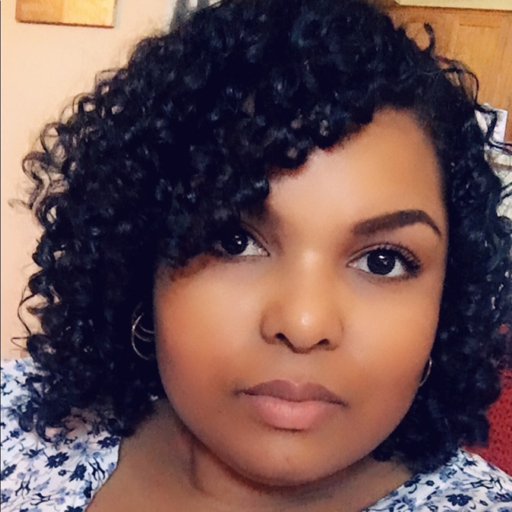 Meet your Posher, Ronelle